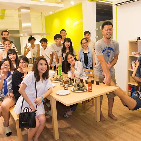 T-Life Hostel Taichung Exterior photo