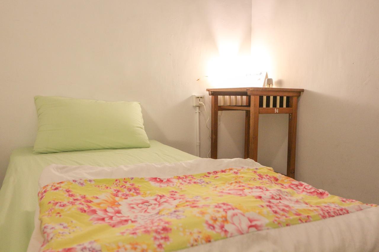 T-Life Hostel Taichung Exterior photo