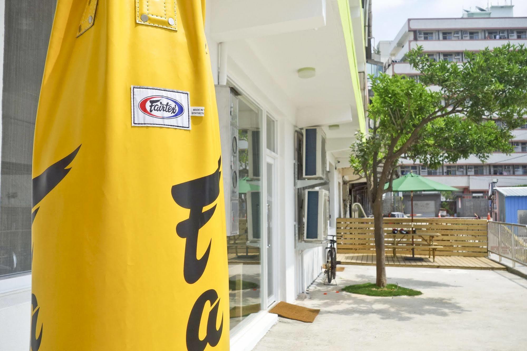 T-Life Hostel Taichung Exterior photo